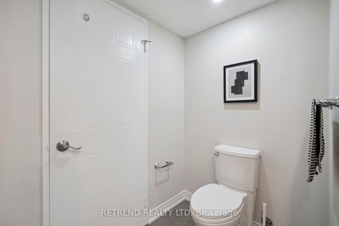 Photo 19 at 826 - 32 Clarissa Drive, Harding, Richmond Hill