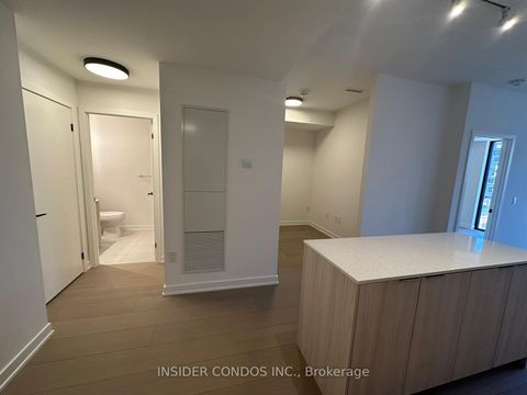 Photo 7 at 806 - 123 Portland Street, Waterfront Communities C1, Toronto