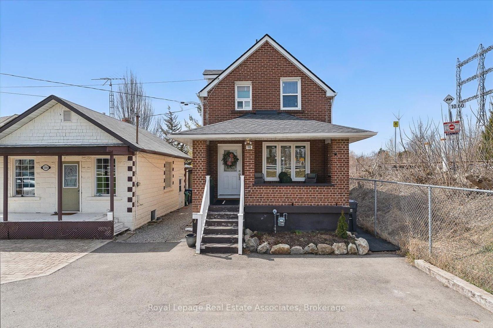 1106 Haig Boulevard, Lakeview, Mississauga by Loree Meneguzzi Real Estate 1106 Haig Boulevard, Lakeview, Mississauga