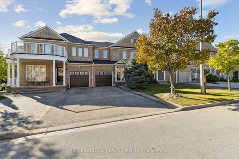 Photo 1 at 76 Timberwolf Crescent, Vellore Village, Vaughan