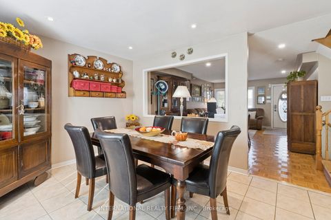 Photo 13 at 76 Timberwolf Crescent, Vellore Village, Vaughan