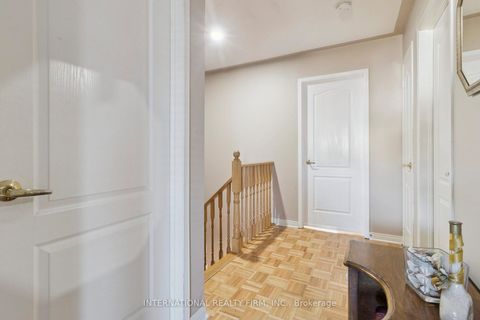 Photo 29 at 76 Timberwolf Crescent, Vellore Village, Vaughan