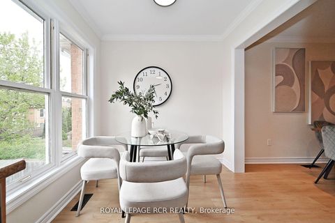 Photo 14 at 28 Wyatt Lane, Bayview Wellington, Aurora