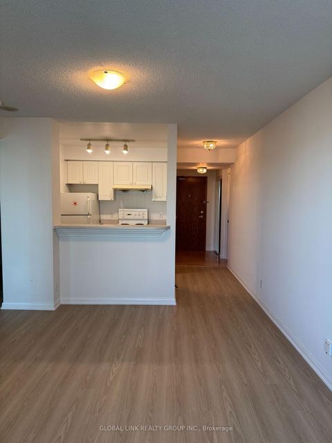 Photo 3 at 315 - 1 Lee Centre Drive N, Woburn, Toronto