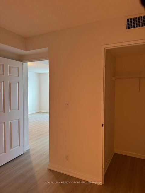 Photo 4 at 315 - 1 Lee Centre Drive N, Woburn, Toronto