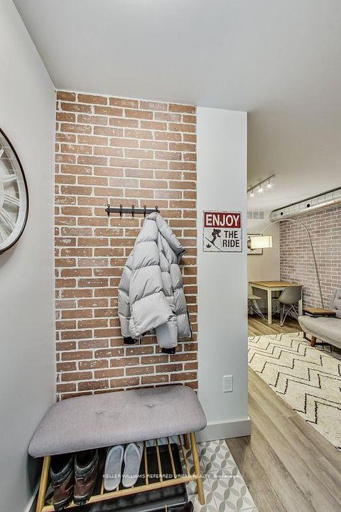 Photo 4 at 205 Bathurst Street, Chinatown, Toronto