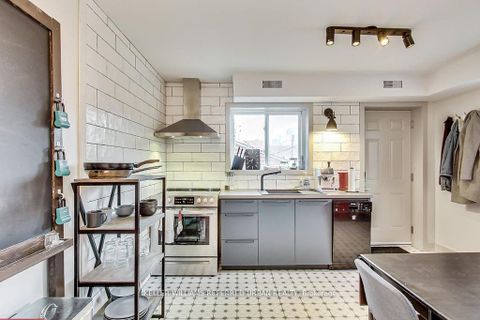 Photo 18 at 205 Bathurst Street, Chinatown, Toronto