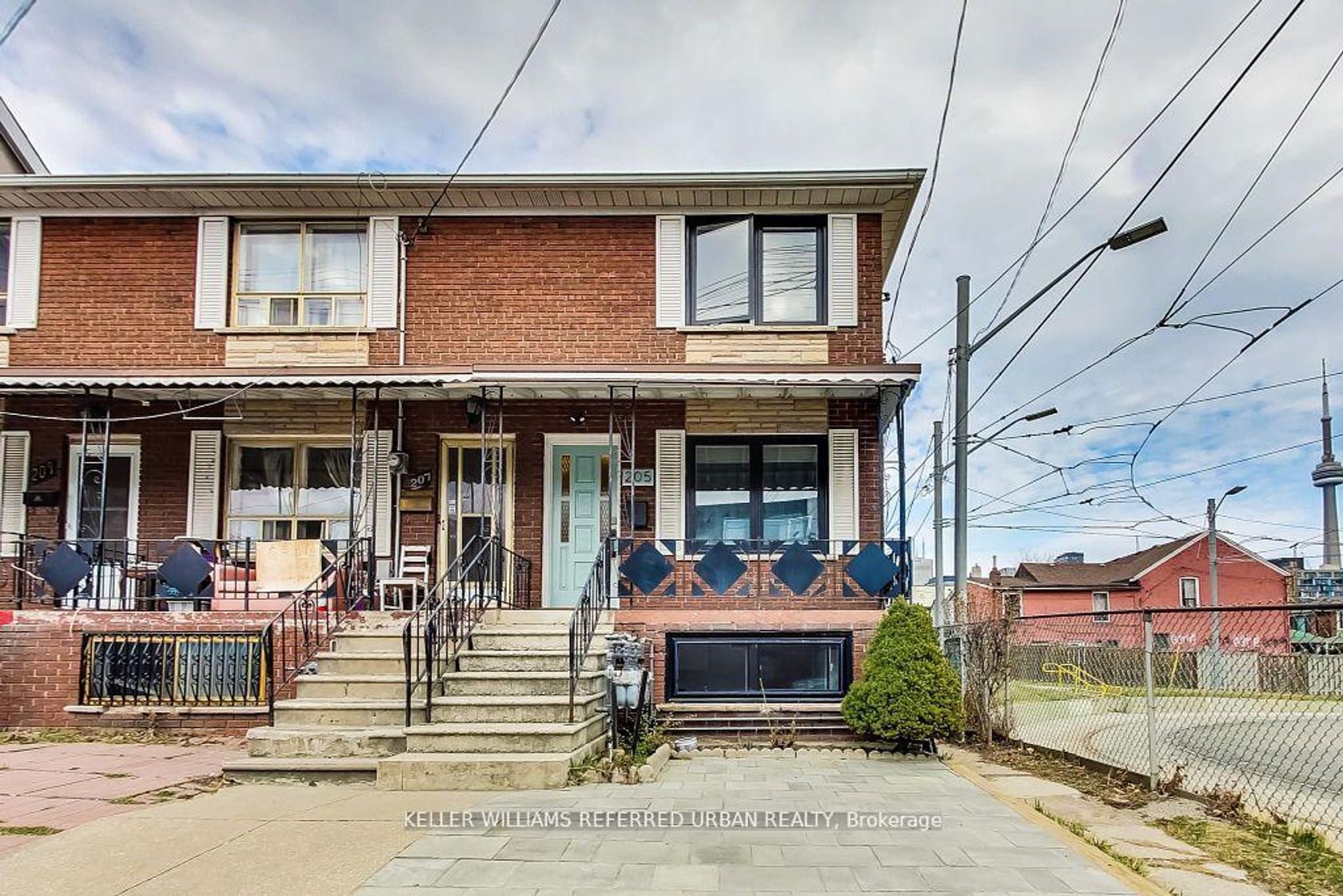 205 Bathurst Street, Chinatown, Toronto 