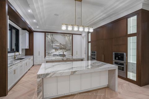 Photo 10 at 27 Penwood Crescent, Don Mills, Toronto