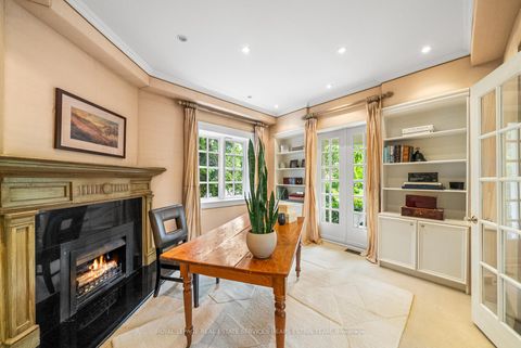 Photo 16 at 25 Strathgowan Crescent, Lawrence Park South, Toronto