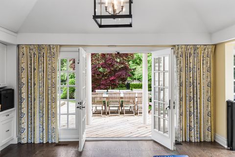 Photo 26 at 25 Strathgowan Crescent, Lawrence Park South, Toronto