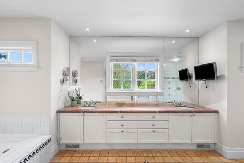 Photo 40 at 25 Strathgowan Crescent, Lawrence Park South, Toronto