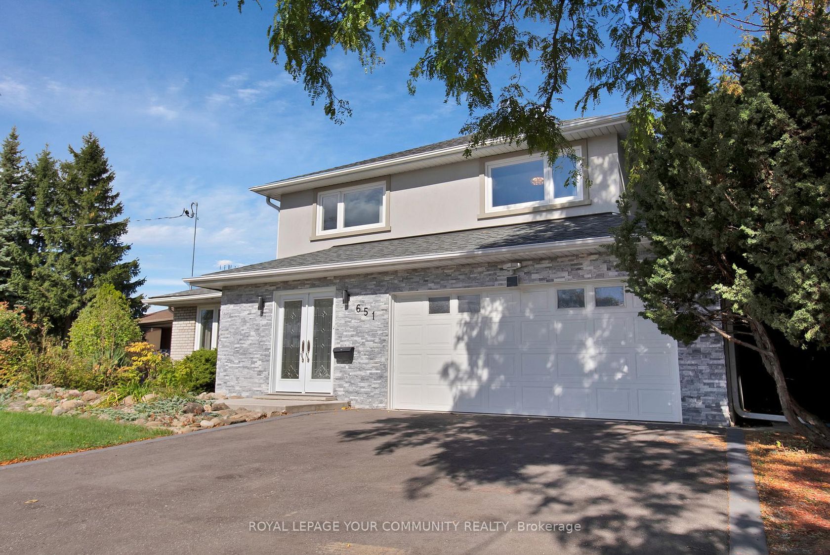 651 Burnhamthorpe Road, West Deane, Toronto 