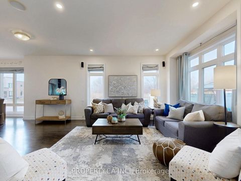 Photo 8 at 19 Denarius Crescent, Oak Ridges Lake Wilcox, Richmond Hill