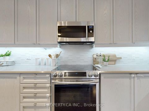 Photo 20 at 19 Denarius Crescent, Oak Ridges Lake Wilcox, Richmond Hill