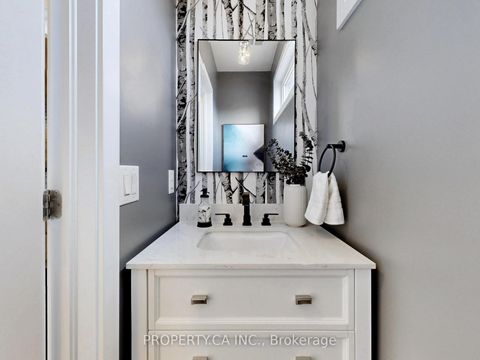 Photo 26 at 19 Denarius Crescent, Oak Ridges Lake Wilcox, Richmond Hill