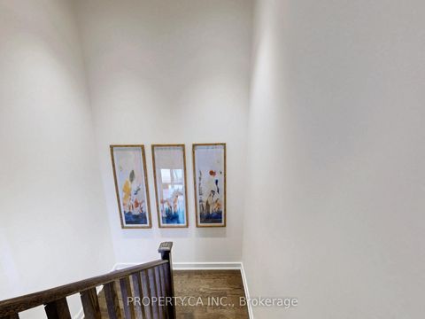 Photo 30 at 19 Denarius Crescent, Oak Ridges Lake Wilcox, Richmond Hill