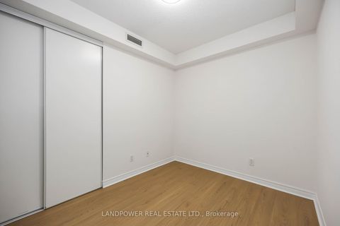 Photo 10 at 621 - 38 William Carson Crescent, Windfields, Toronto
