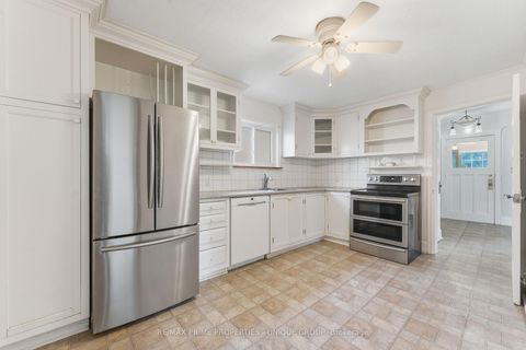 Photo 10 at 52 Long Branch Avenue, Long Branch, Toronto