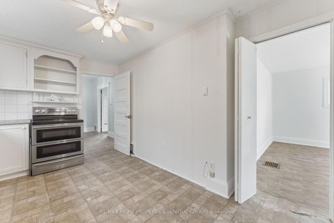 Photo 12 at 52 Long Branch Avenue, Long Branch, Toronto