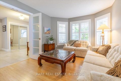 Photo 5 at 25 Muir Drive, Ardagh, Barrie