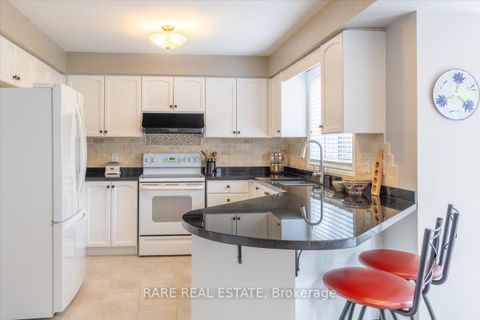 Photo 8 at 25 Muir Drive, Ardagh, Barrie