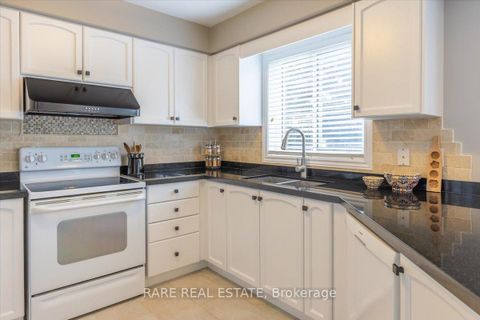 Photo 9 at 25 Muir Drive, Ardagh, Barrie