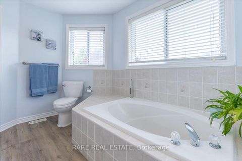 Photo 23 at 25 Muir Drive, Ardagh, Barrie