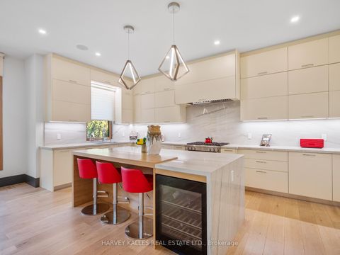 Photo 11 at 170 Burndale Avenue, Westgate, Toronto
