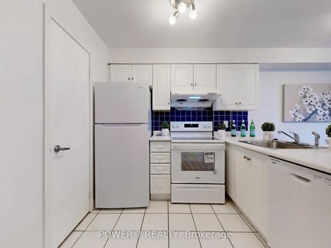 Photo 9 at 389 - 415 Jarvis Street, South St. James Town, Toronto