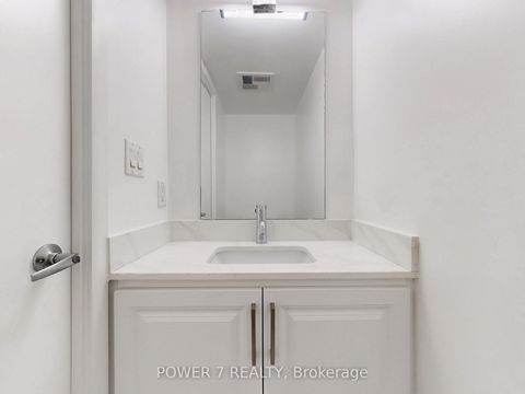 Photo 14 at 389 - 415 Jarvis Street, South St. James Town, Toronto