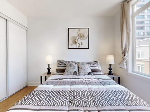 Photo 16 at 389 - 415 Jarvis Street, South St. James Town, Toronto