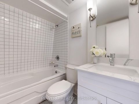 Photo 22 at 389 - 415 Jarvis Street, South St. James Town, Toronto