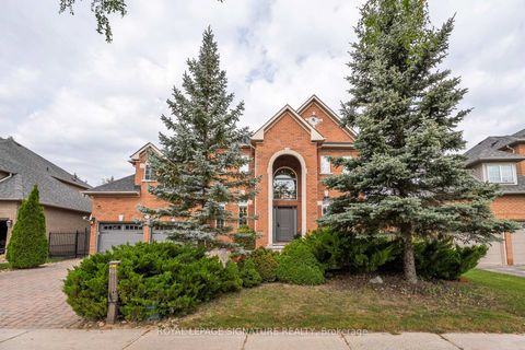 Photo 2 at 1067 Ivsbridge Boulevard, Wyndham, Newmarket