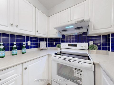 Photo 10 at 147 - 415 Jarvis Street, South St. James Town, Toronto