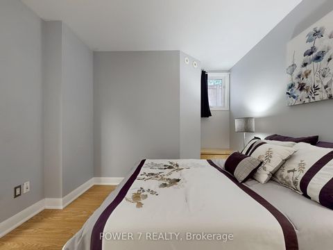 Photo 15 at 147 - 415 Jarvis Street, South St. James Town, Toronto