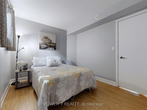 Photo 17 at 147 - 415 Jarvis Street, South St. James Town, Toronto