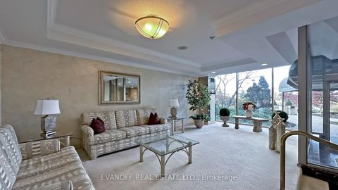 Photo 3 at 423 - 10 Guildwood Parkway, Guildwood, Toronto