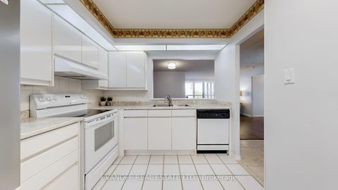 Photo 14 at 423 - 10 Guildwood Parkway, Guildwood, Toronto