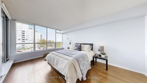 Photo 16 at 423 - 10 Guildwood Parkway, Guildwood, Toronto