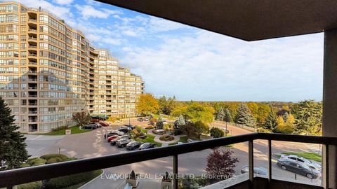 Photo 24 at 423 - 10 Guildwood Parkway, Guildwood, Toronto