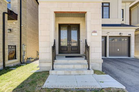 Photo 1 at 47 Milky Way Drive, Observatory, Richmond Hill