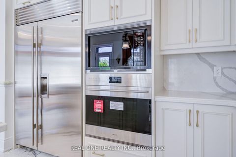 Photo 13 at 47 Milky Way Drive, Observatory, Richmond Hill