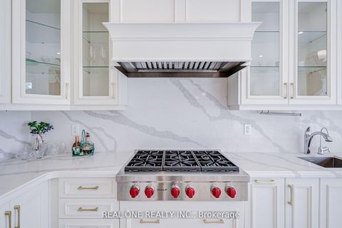 Photo 14 at 47 Milky Way Drive, Observatory, Richmond Hill