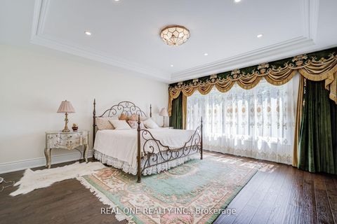 Photo 19 at 47 Milky Way Drive, Observatory, Richmond Hill