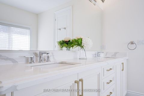 Photo 23 at 47 Milky Way Drive, Observatory, Richmond Hill