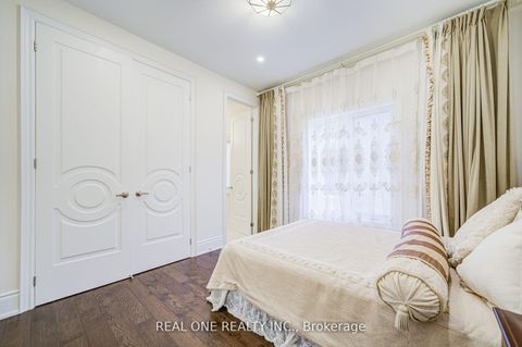 Photo 26 at 47 Milky Way Drive, Observatory, Richmond Hill