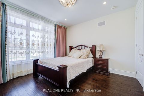 Photo 30 at 47 Milky Way Drive, Observatory, Richmond Hill