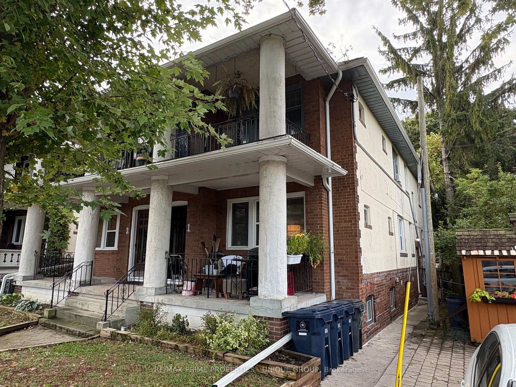 1 Bonfield Avenue, The Beaches, Toronto 