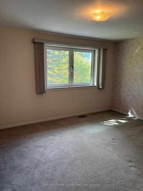 Photo 8 at 165 Verobeach Boulevard, Humbermede, Toronto